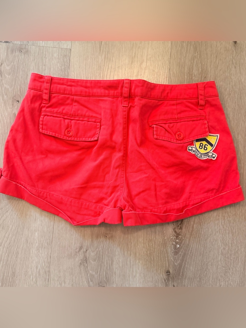 VTG 2007 Victoria’s Secret PINK Y2K University Campus Chino Shorts Red Size 10 - Picture 7 of 10